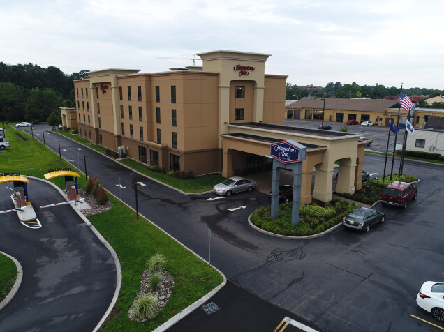 Hampton Inn Hotel